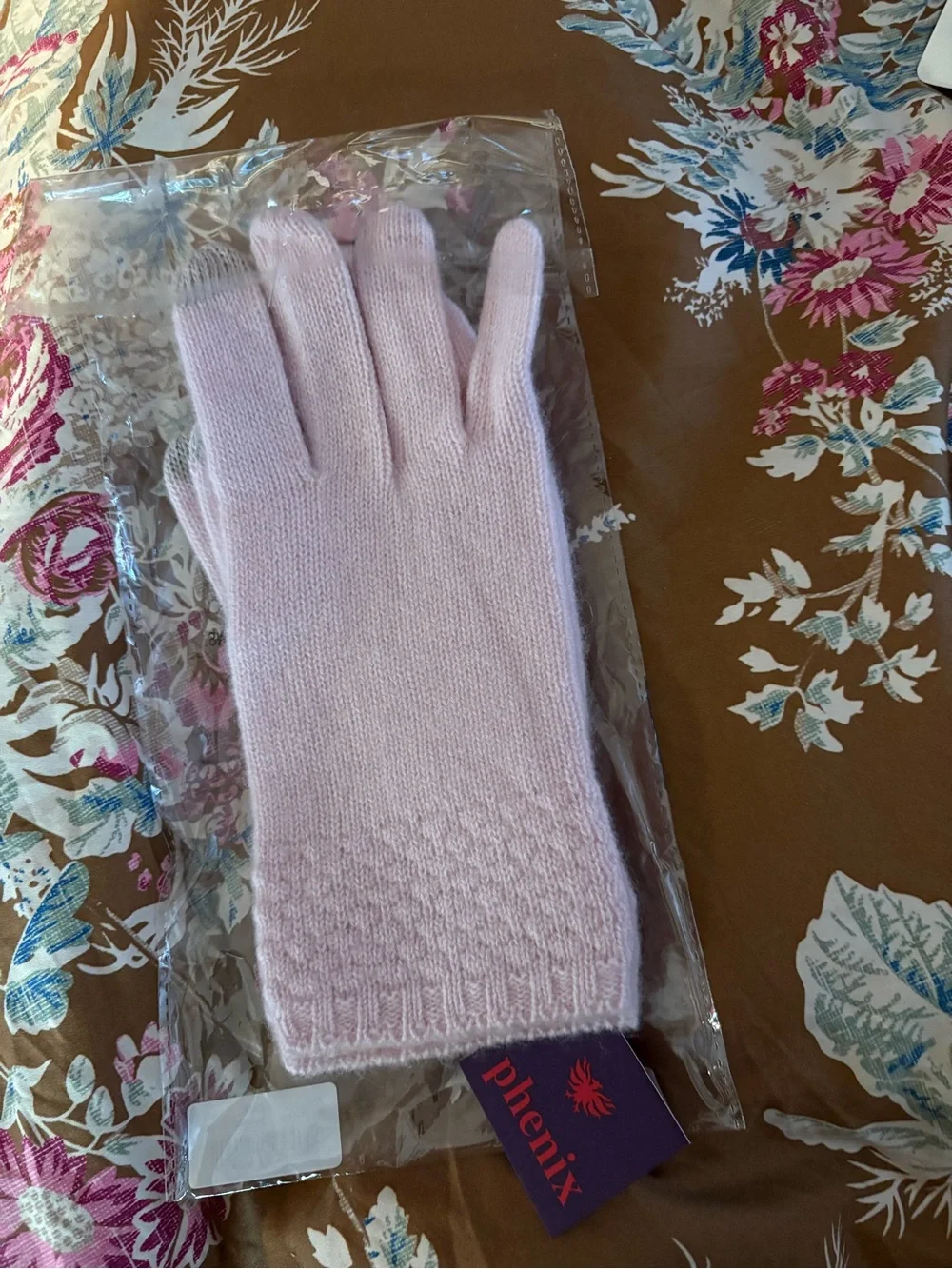 Phenix Light Pink Cashmere Touchscreen Gloves NEW